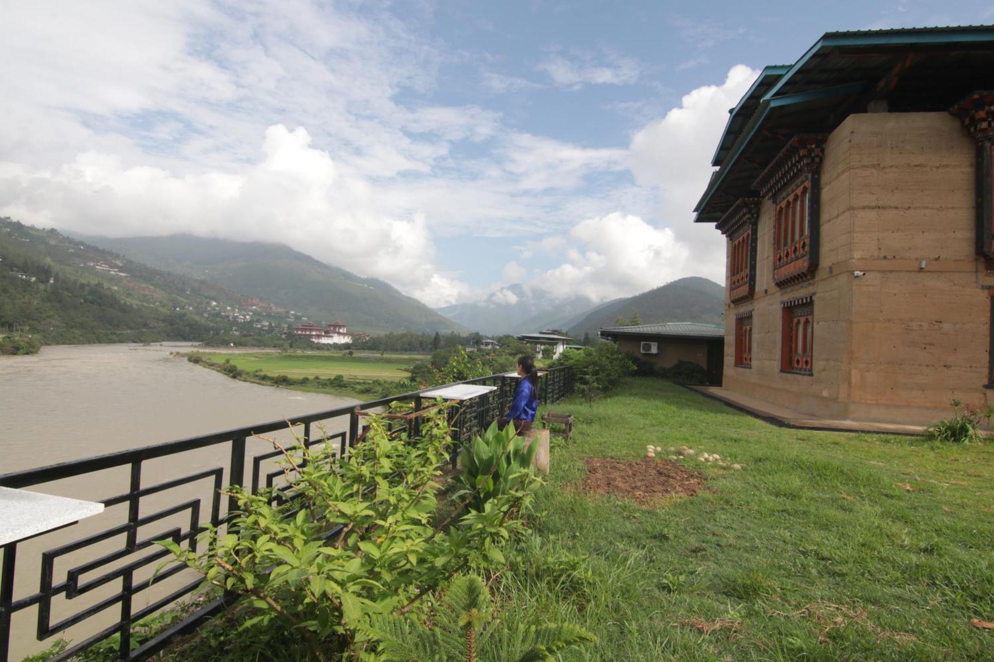 Spirit Village Lodge Punakha Exterior photo