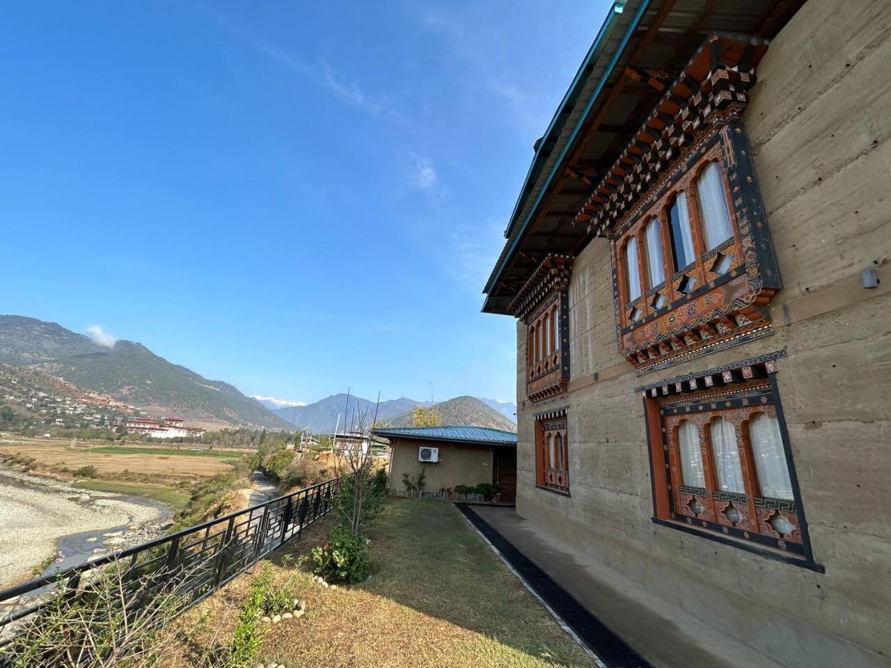 Spirit Village Lodge Punakha Exterior photo