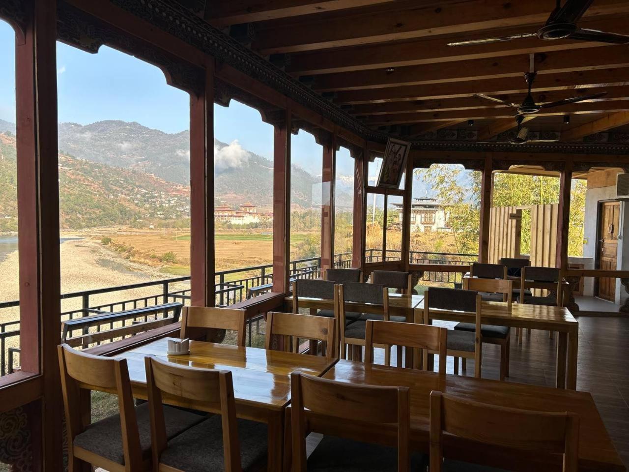 Spirit Village Lodge Punakha Exterior photo